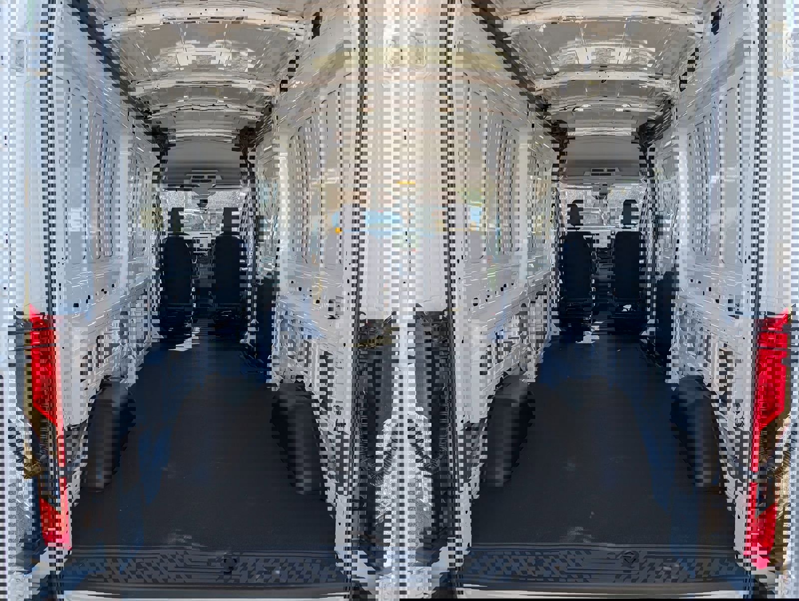 New 2026 Ford Transit 250 148 Medium Roof image 13