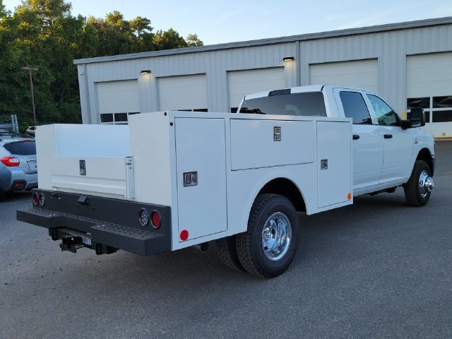 New 2027 RAM 3500 Tradesman w/ Chrome Appearance Group A AWD/4WD image 7