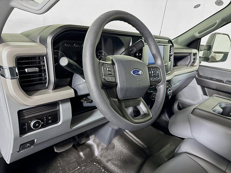 New 2026 Ford F350 XL AWD/4WD image 9