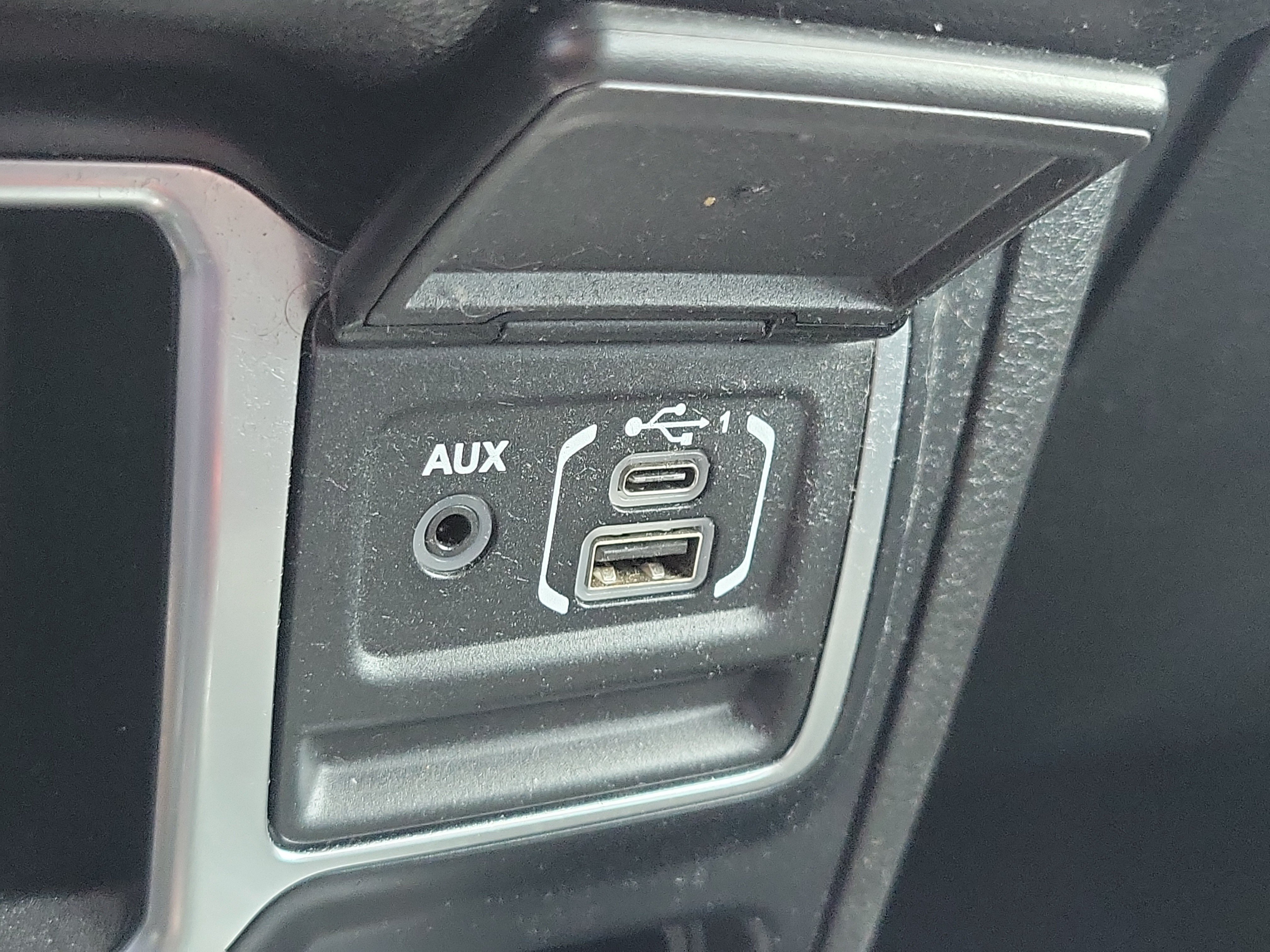 Used 2024 Jeep Wrangler Unlimited Sport AWD/4WD image 21