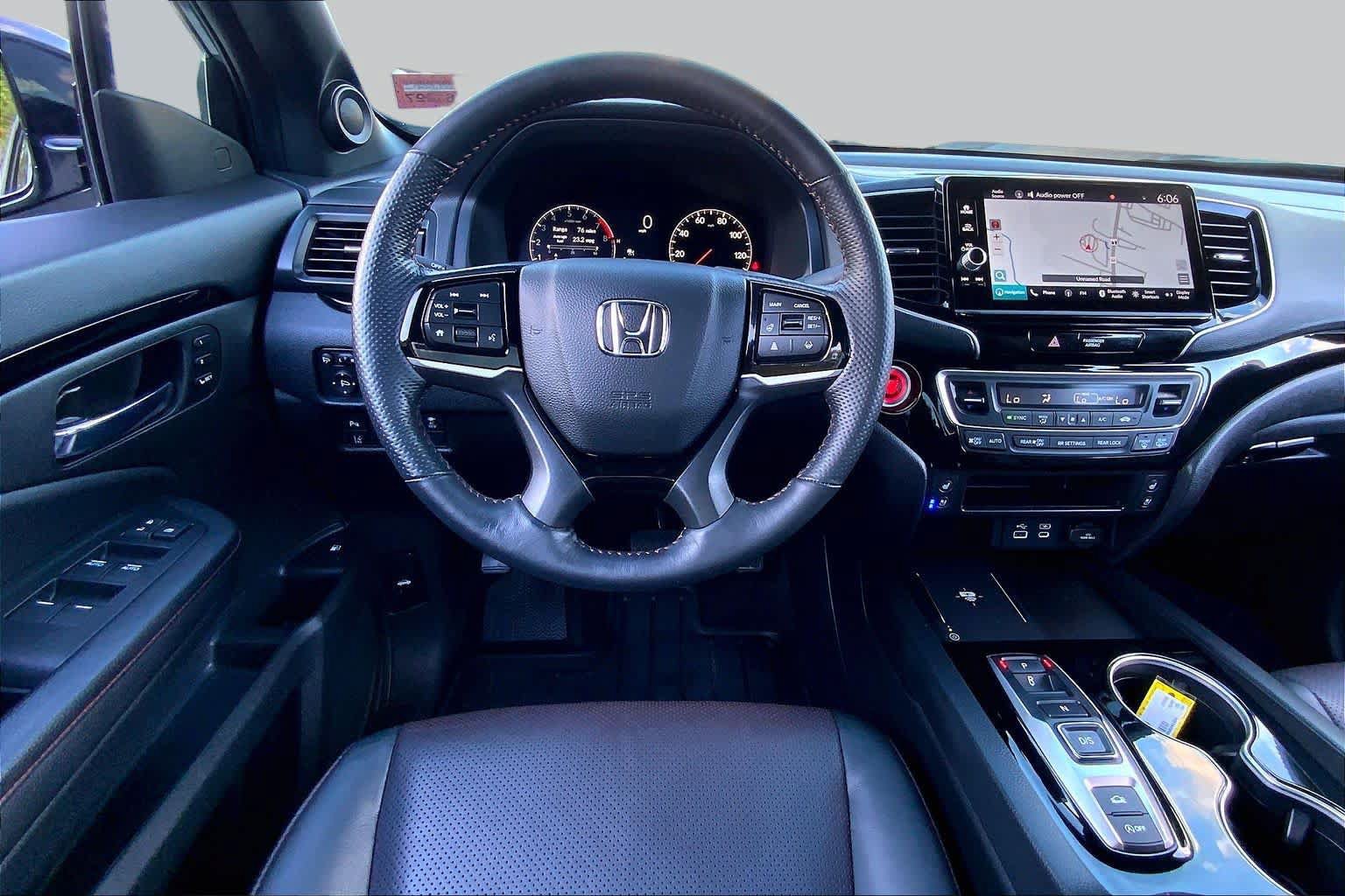 Certified 2025 Honda Ridgeline Black Edition image 6