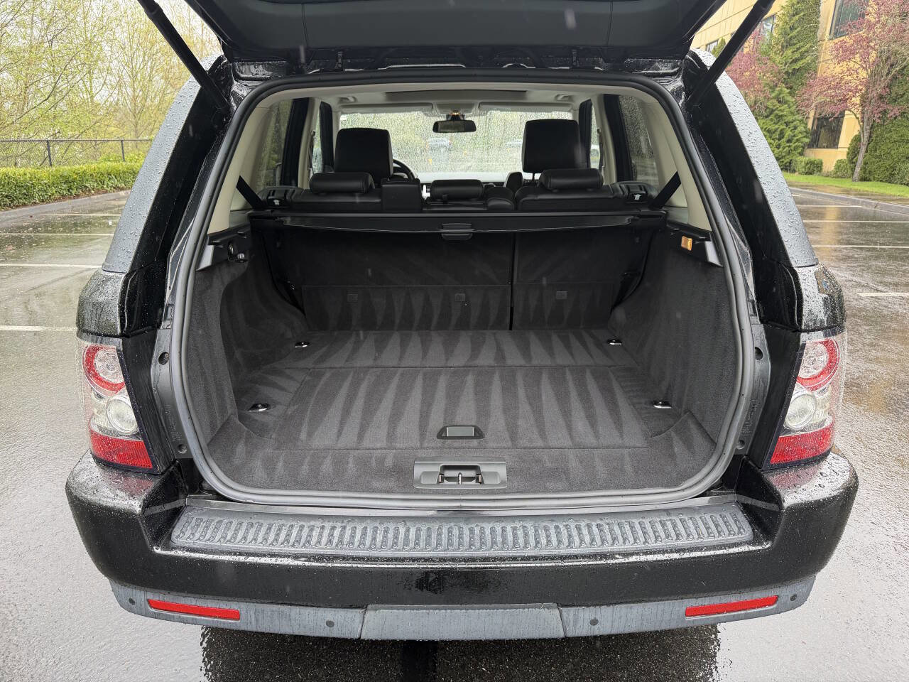 Used 2012 Land Rover Range Rover Sport HSE AWD/4WD image 7