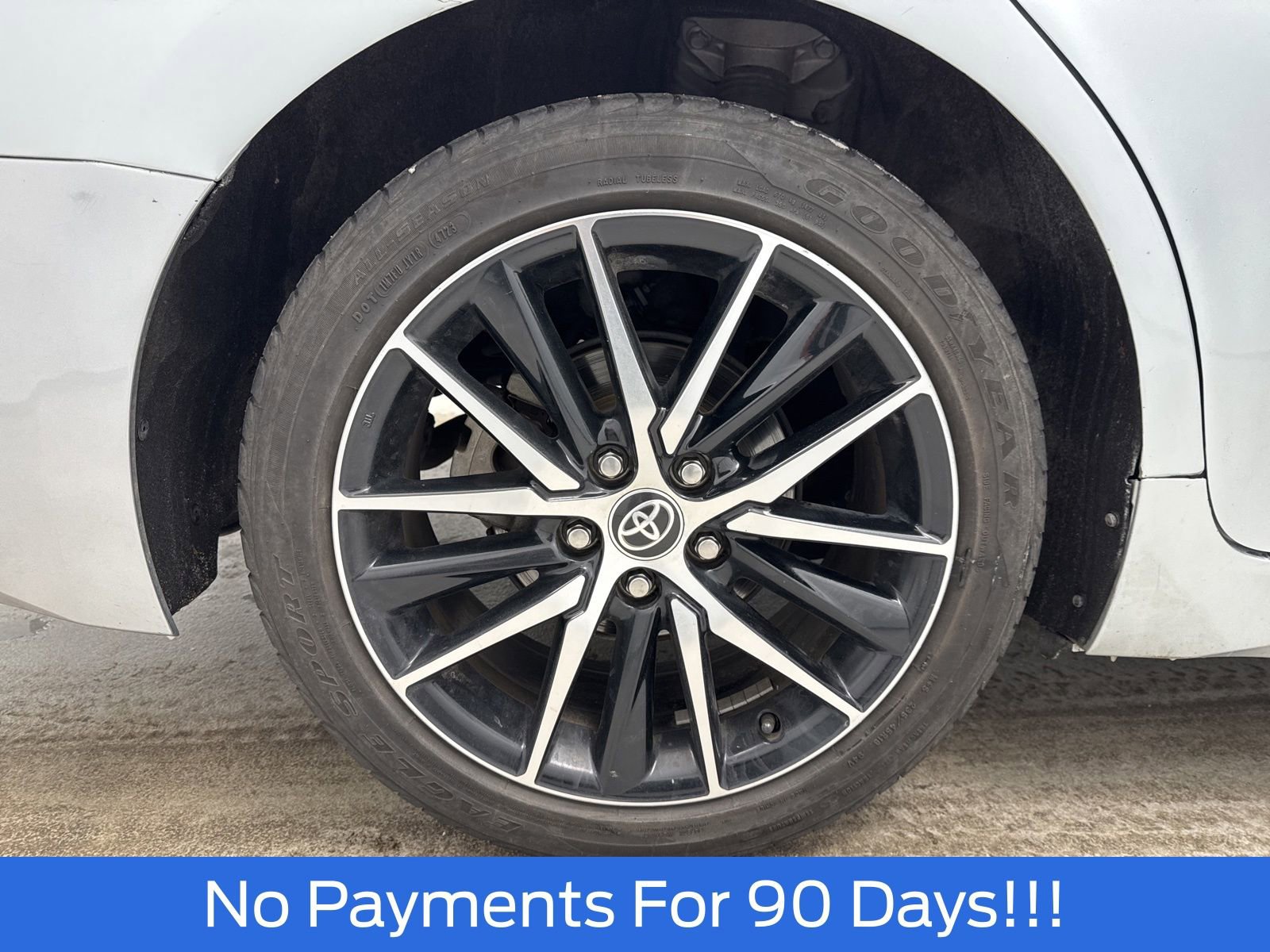 Used 2023 Toyota Camry SE image 38