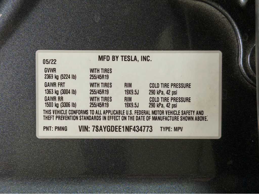 Used 2022 Tesla Model Y Long Range image 28