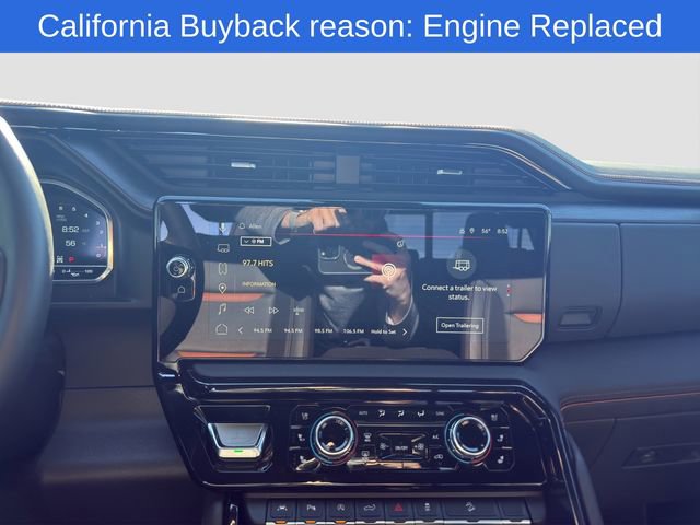 Used 2025 GMC Sierra 1500 AT4 w/ Technology Package AWD/4WD image 15