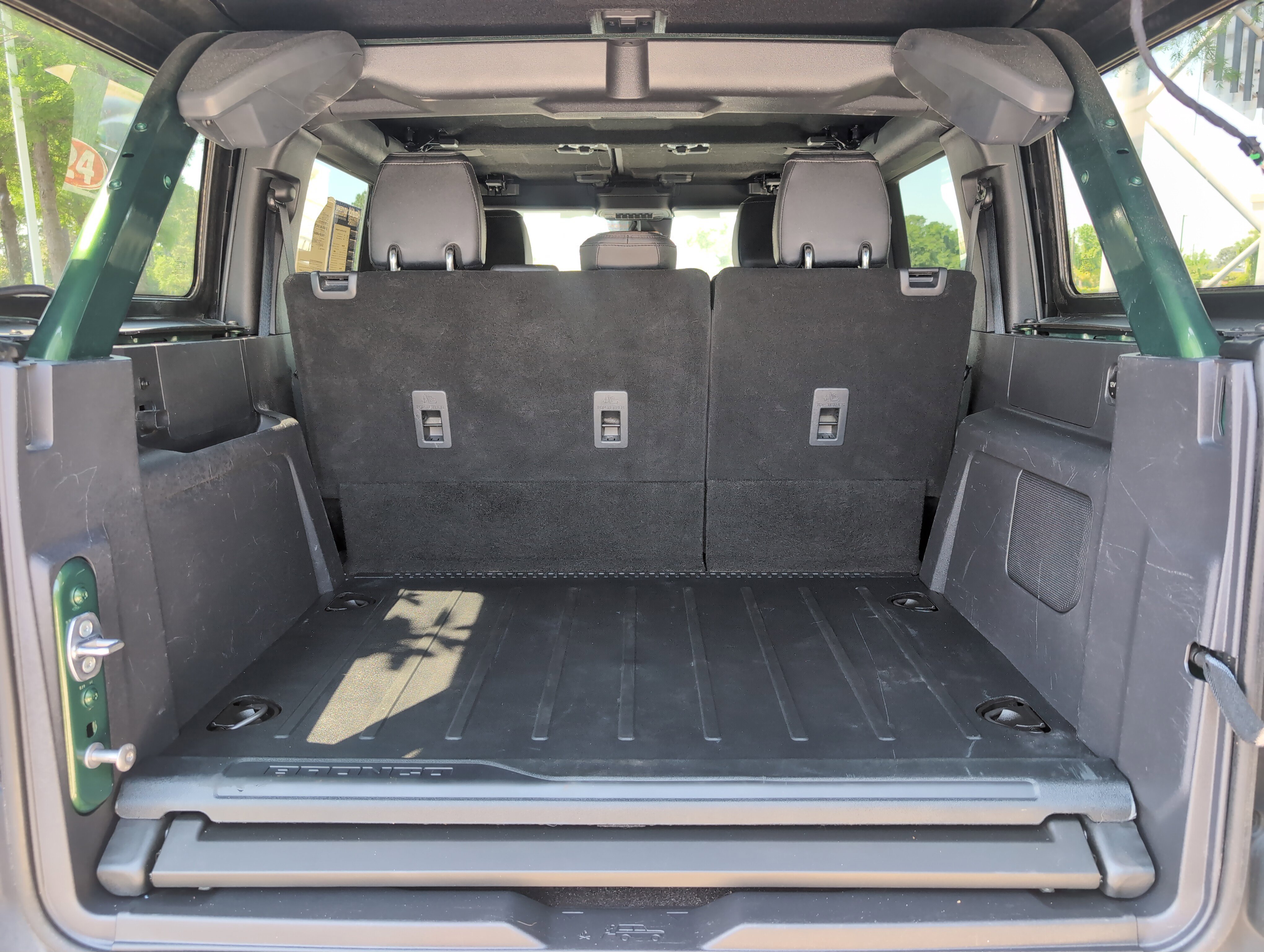 Used 2024 Ford Bronco Everglades AWD/4WD image 30