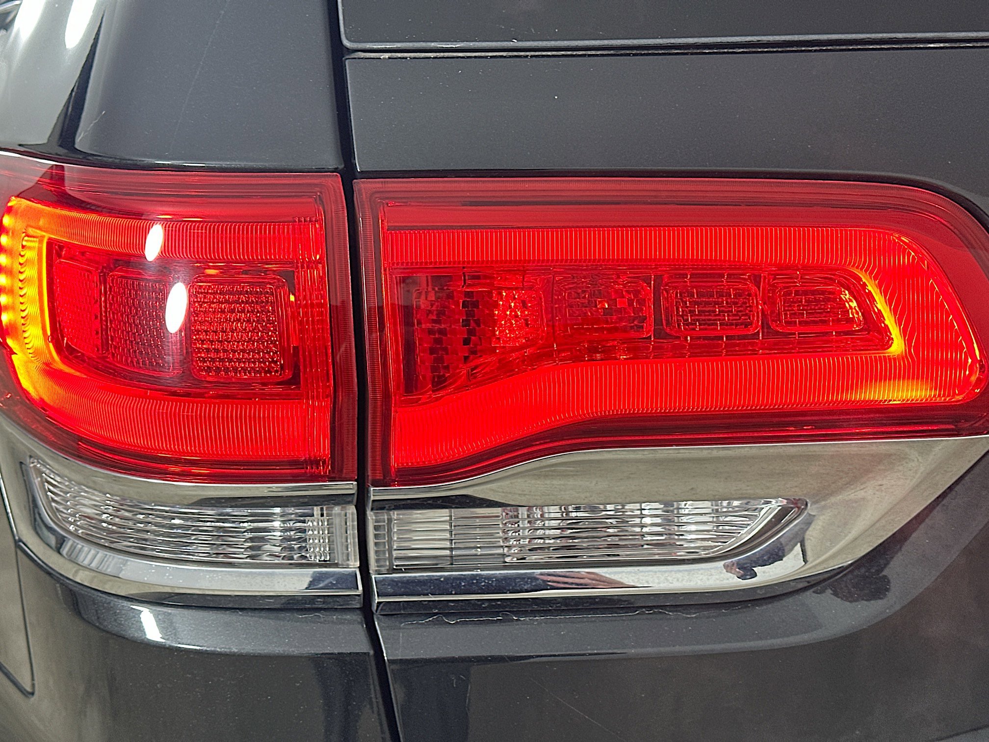 Used 2014 Jeep Grand Cherokee Limited image 33