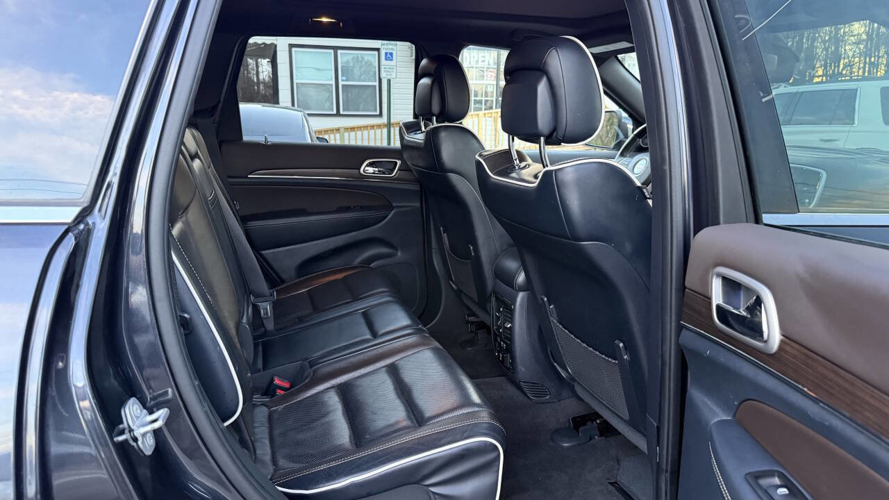 Used 2015 Jeep Grand Cherokee Overland AWD/4WD image 16