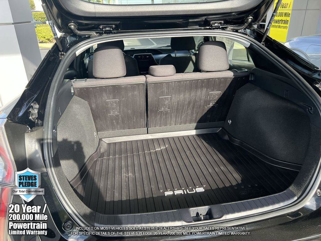 Used 2018 Toyota Prius Two image 27