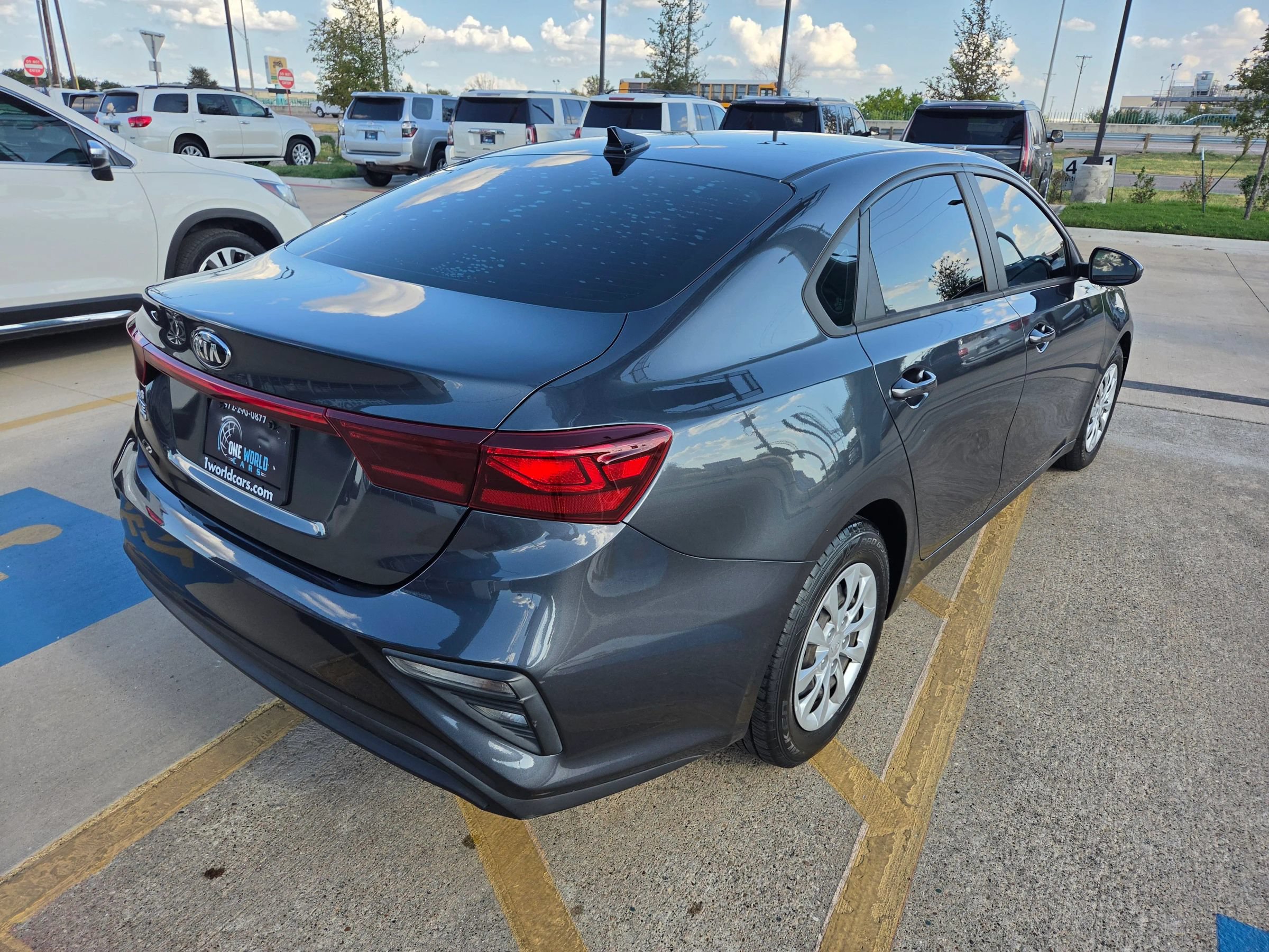 Used 2021 Kia Forte Sedan FWD image 5
