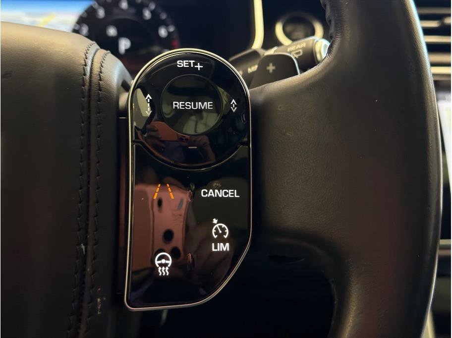 Used 2019 Land Rover Range Rover HSE image 25
