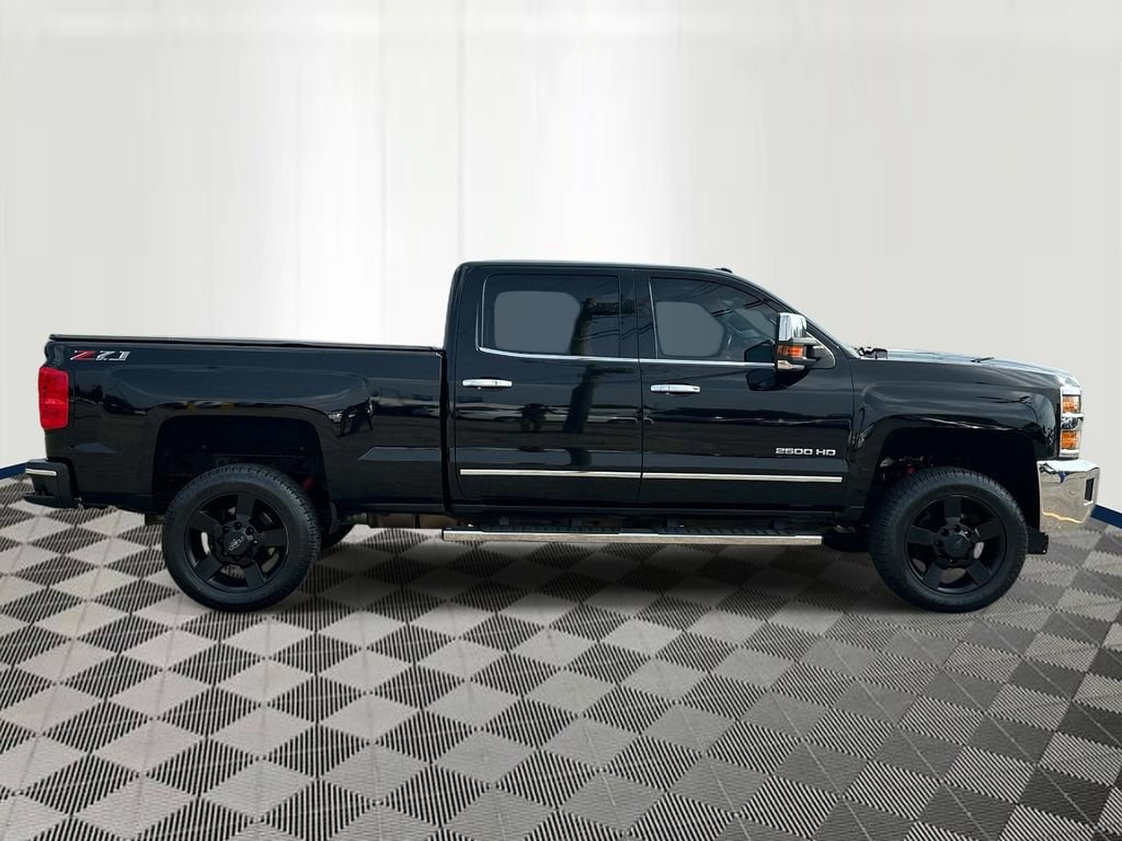 Used 2018 Chevrolet Silverado 2500 LTZ w/ Vortec Plus Package AWD/4WD image 6