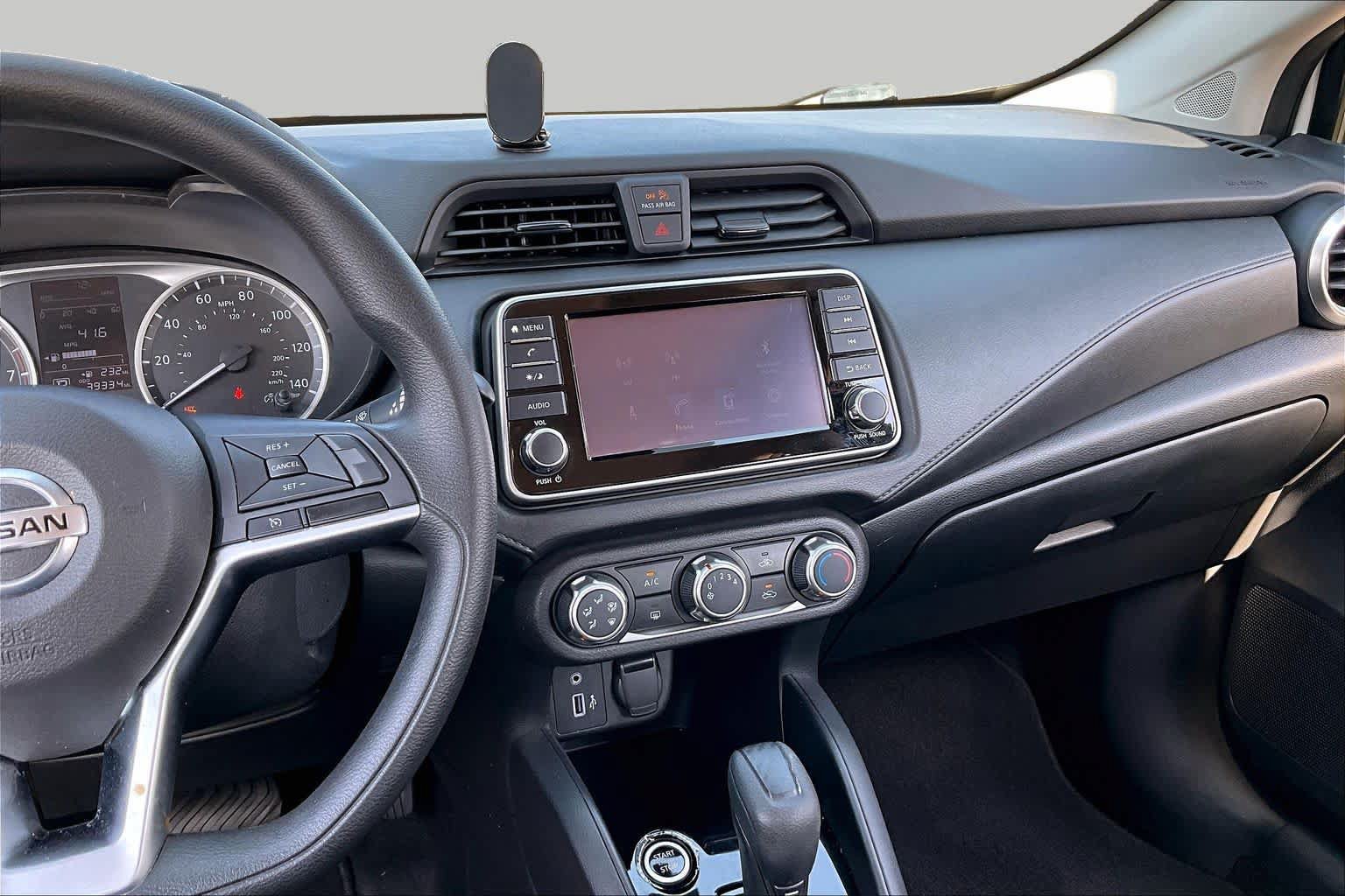 Used 2021 Nissan Versa S FWD image 7
