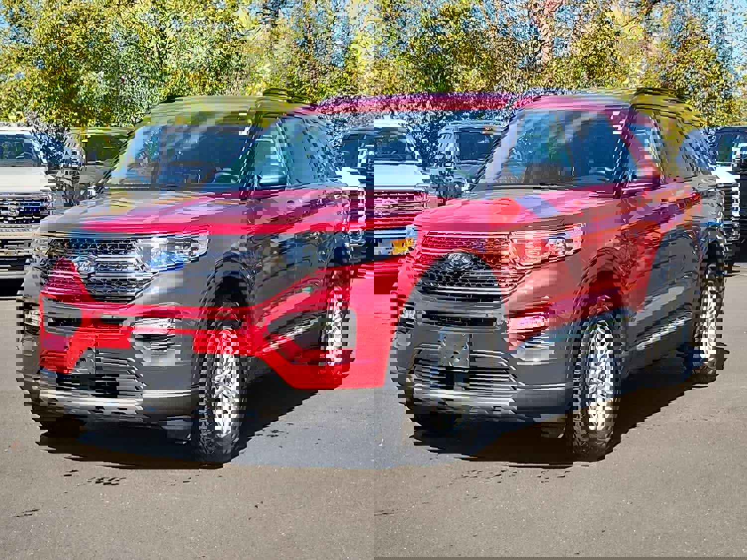 Used 2023 Ford Explorer XLT w/ Equipment Group 202A image 1