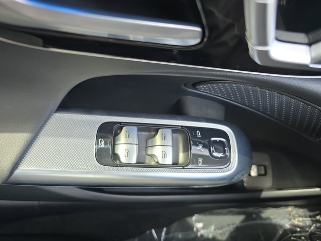 Used 2025 Mercedes-Benz E 450 4MATIC Sedan image 26