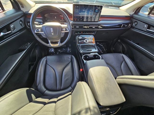 Used 2023 Lincoln Nautilus Reserve w/ Luxury Package image 14