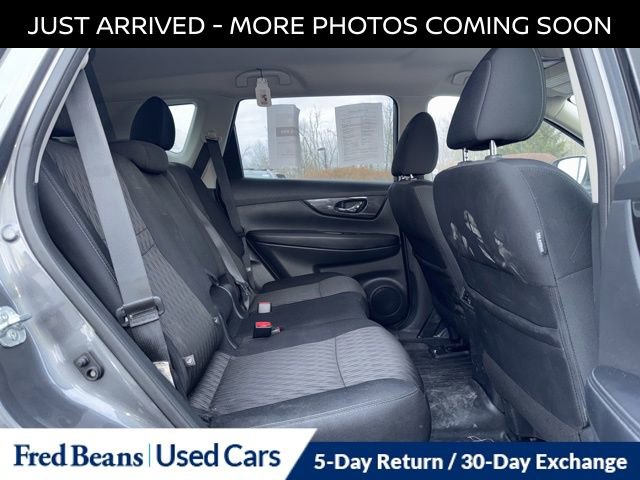 Certified 2018 Nissan Rogue SV image 15