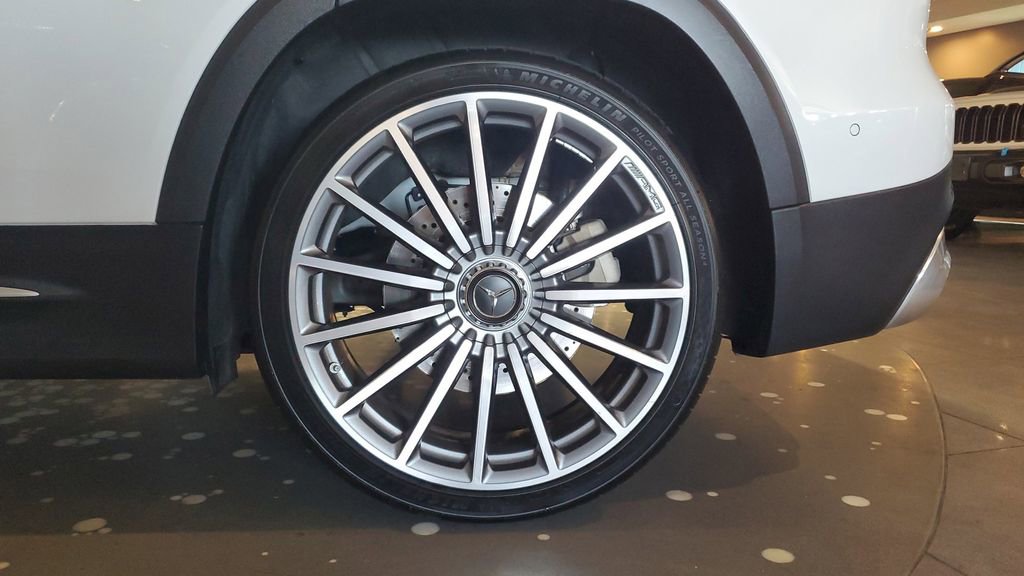 Used 2022 Mercedes-Benz GLB 35 AMG 4MATIC image 6