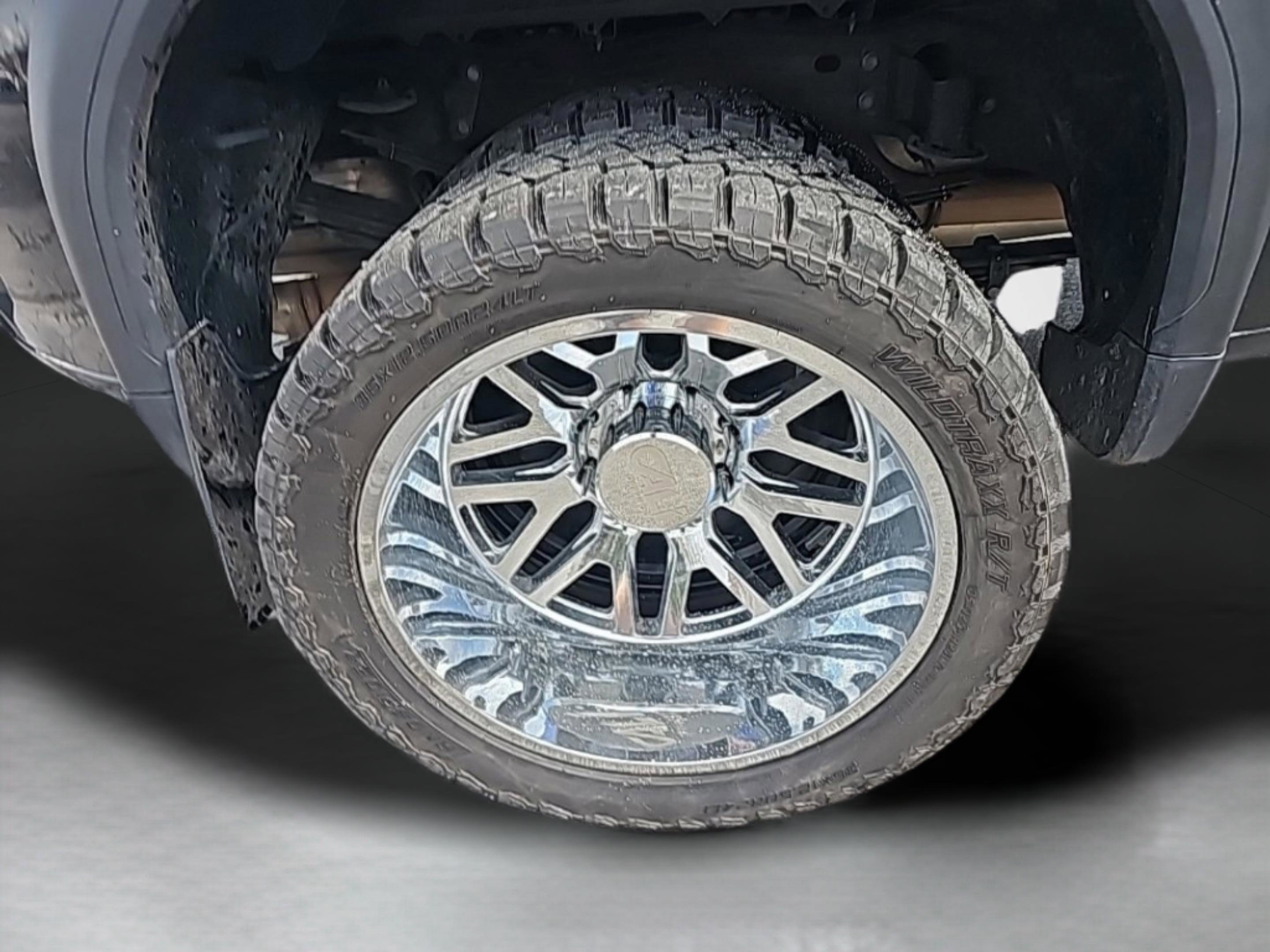 Used 2024 GMC Sierra 3500 Denali w/ Denali Reserve Package image 13