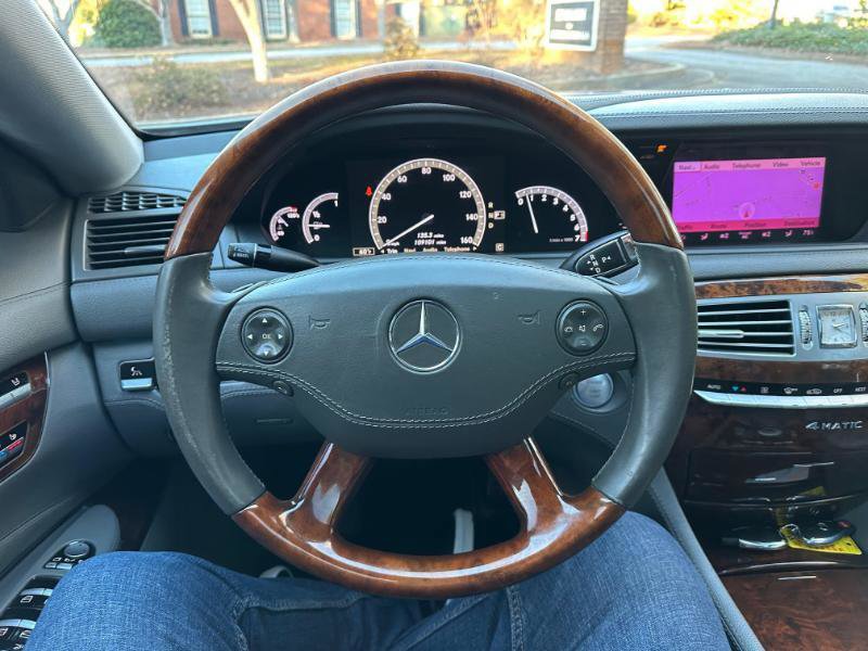 Used 2010 Mercedes-Benz CL 550 4MATIC w/ Sport Pkg image 25