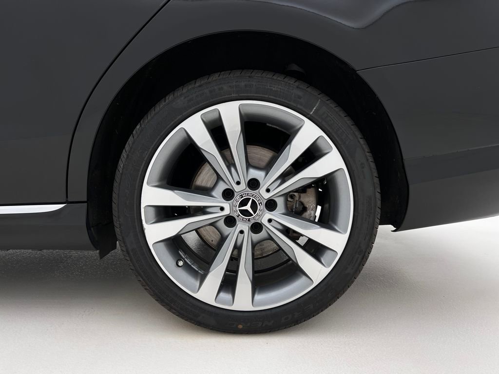 Used 2018 Mercedes-Benz C 300 4MATIC Sedan image 31