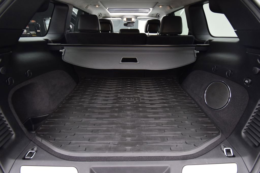 Used 2021 Jeep Grand Cherokee Summit w/ Platinum Series Group image 33