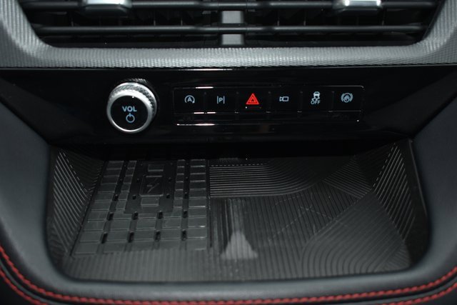 Used 2025 Ford Explorer ST image 30