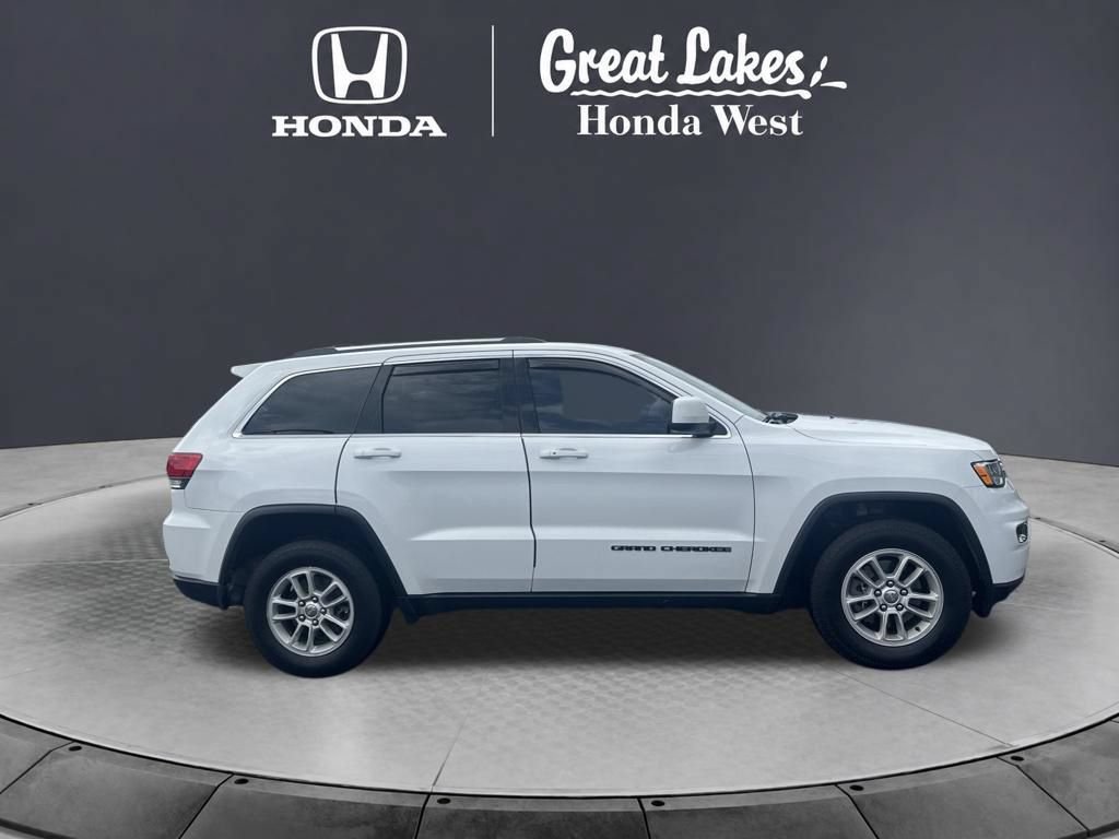 Used 2019 Jeep Grand Cherokee Laredo AWD/4WD image 3