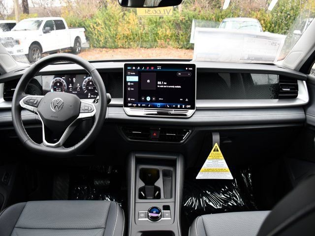 New 2026 Volkswagen Tiguan SE AWD/4WD image 18