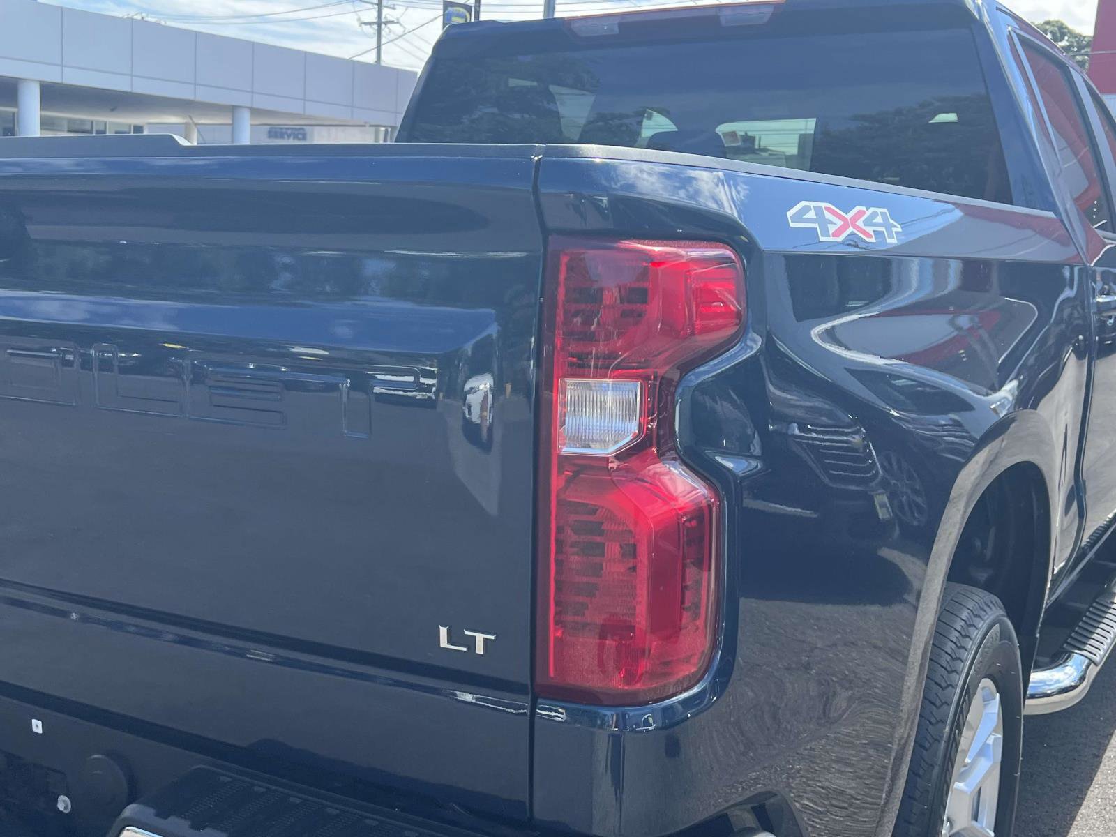 Used 2022 Chevrolet Silverado 1500 LT image 8