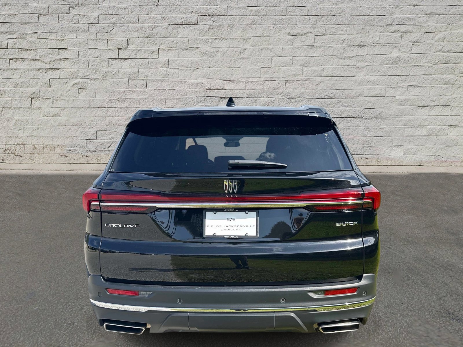 Used 2025 Buick Enclave Preferred FWD image 4