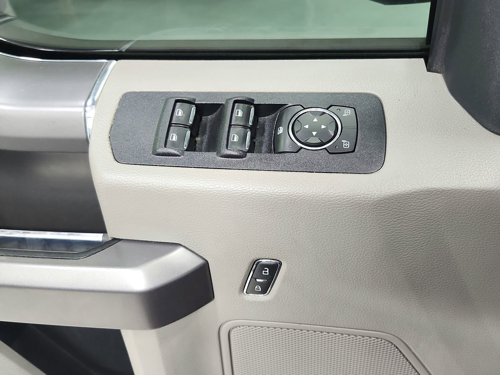 Used 2019 Ford F150 XLT w/ Equipment Group 302A Luxury image 29