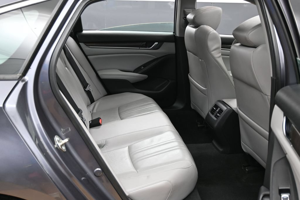 Used 2018 Honda Accord EX-L image 32