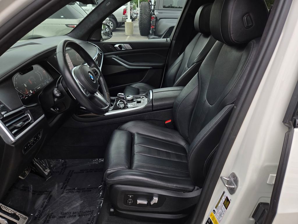 Used 2021 BMW X7 xDrive40i w/ M Sport Package AWD/4WD image 23