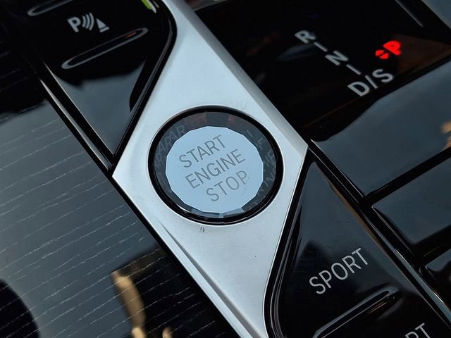 New 2026 BMW X7 M60i image 19