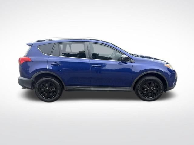 Used 2015 Toyota RAV4 LE FWD image 6