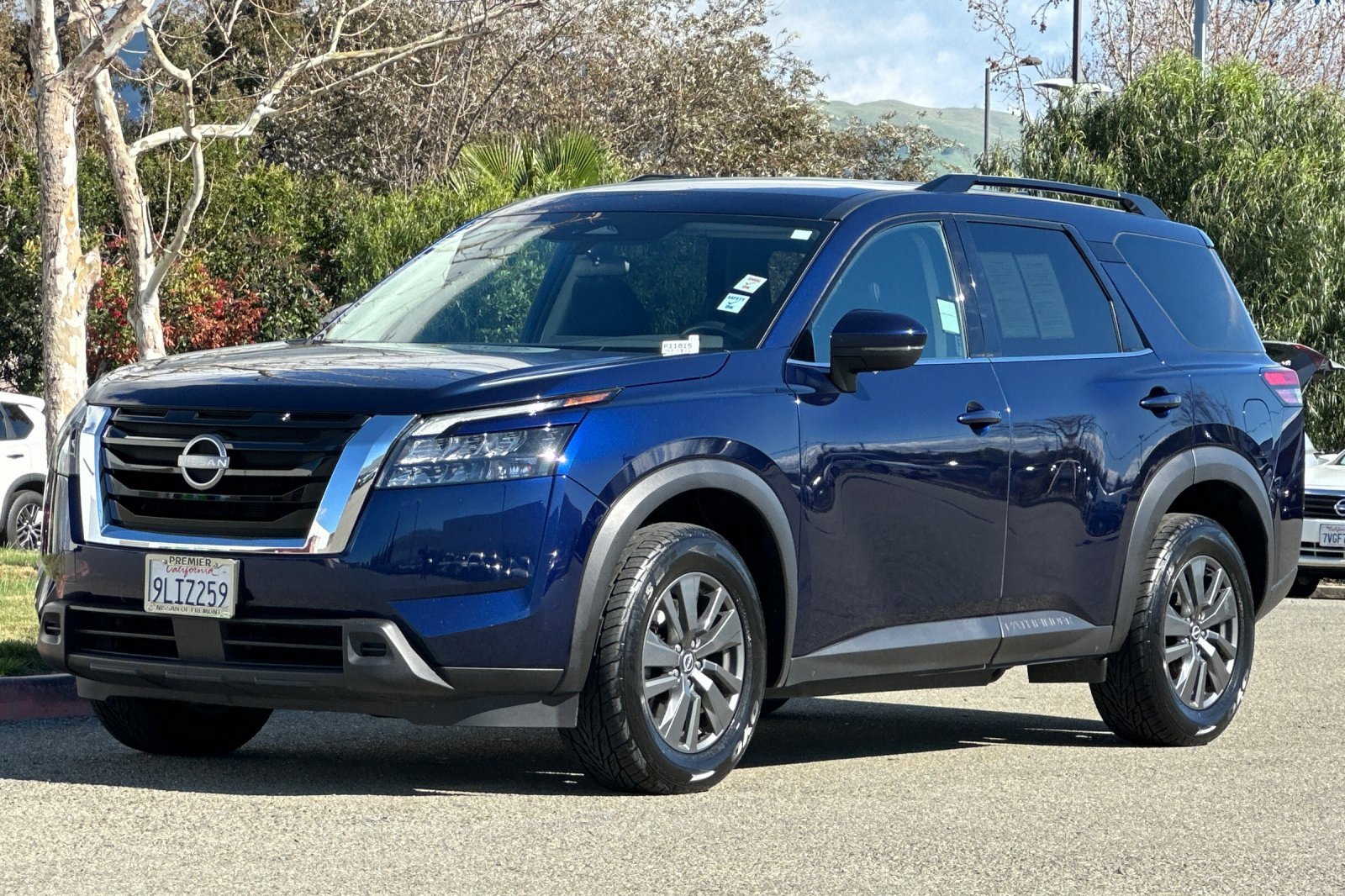 Certified 2024 Nissan Pathfinder SV image 8