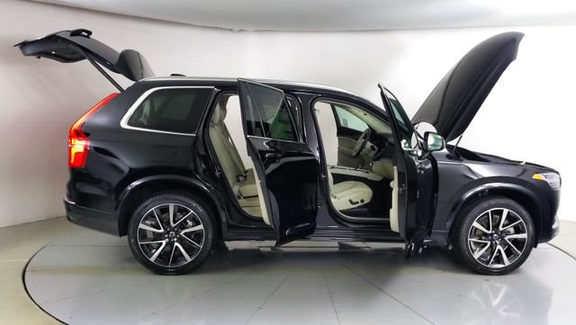 Used 2023 Volvo XC90 B5 Plus w/ Protection Package Premier AWD/4WD image 10