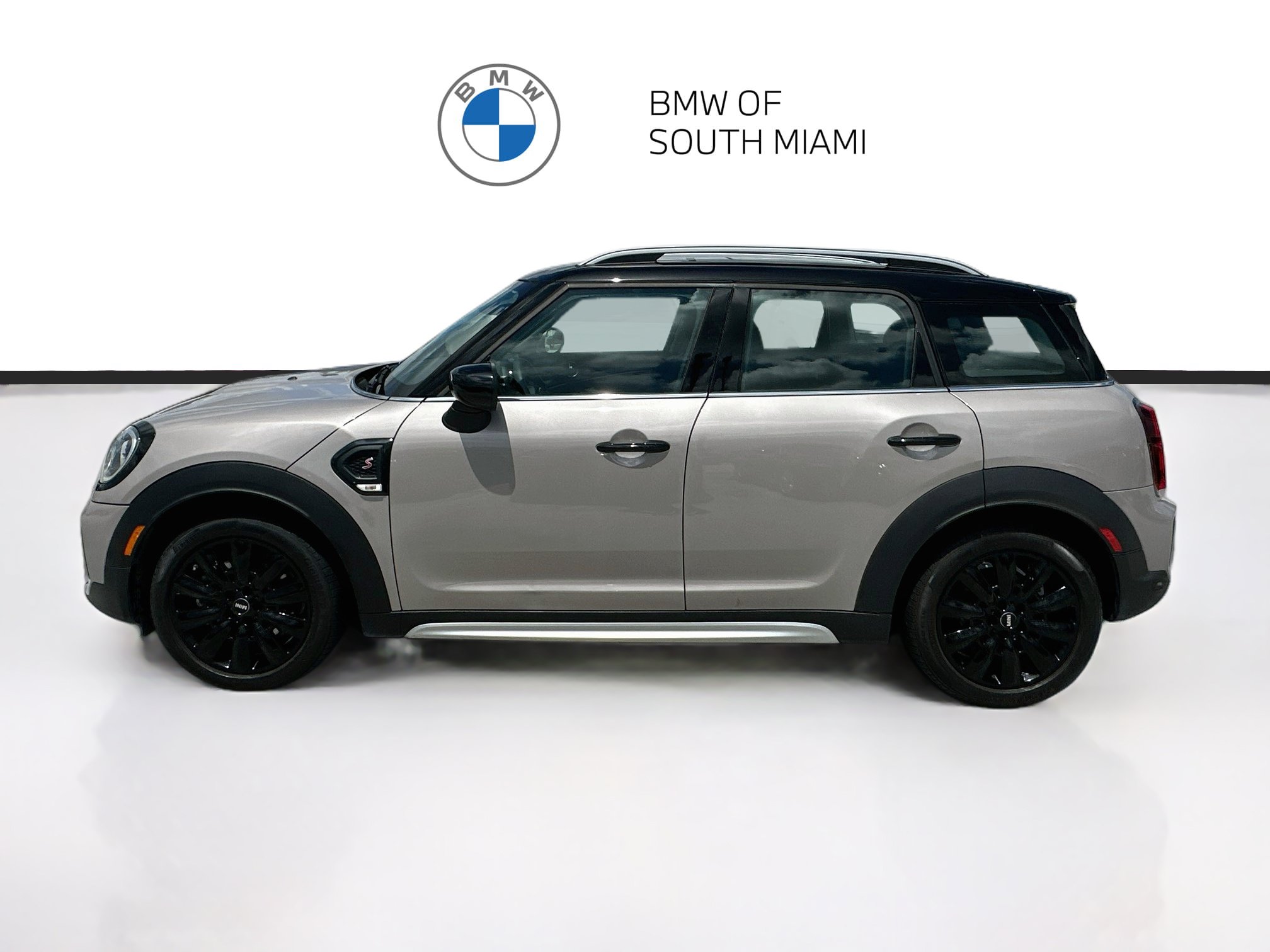 Used 2024 MINI Cooper Countryman S w/ Premium Package FWD image 4