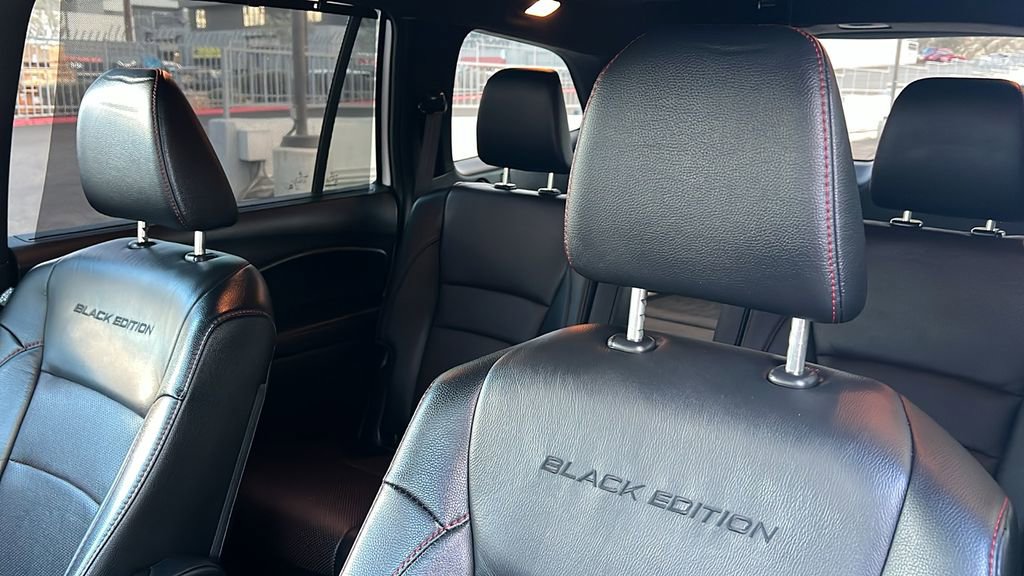 Used 2022 Honda Pilot Black Edition image 15