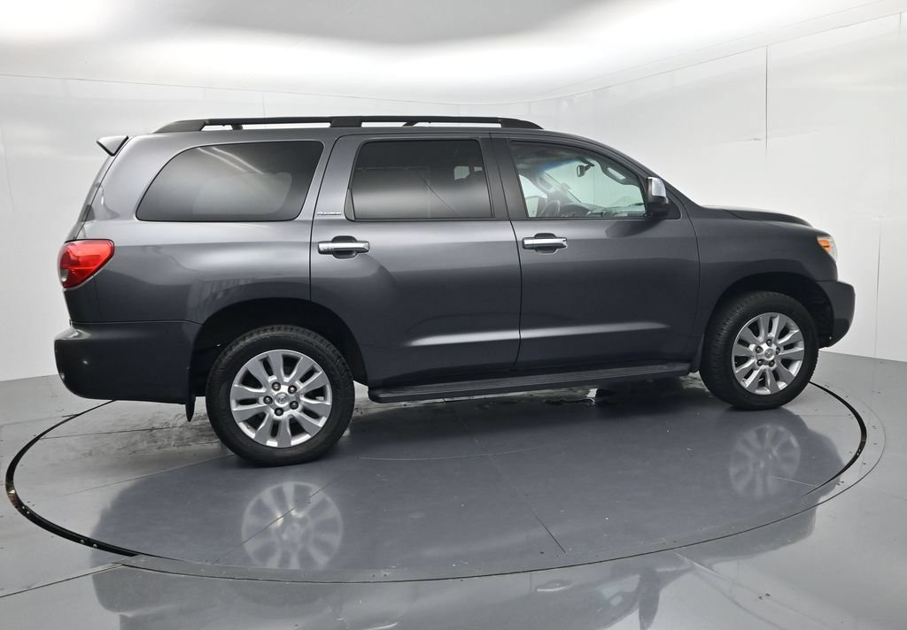 Used 2017 Toyota Sequoia Platinum AWD/4WD image 8