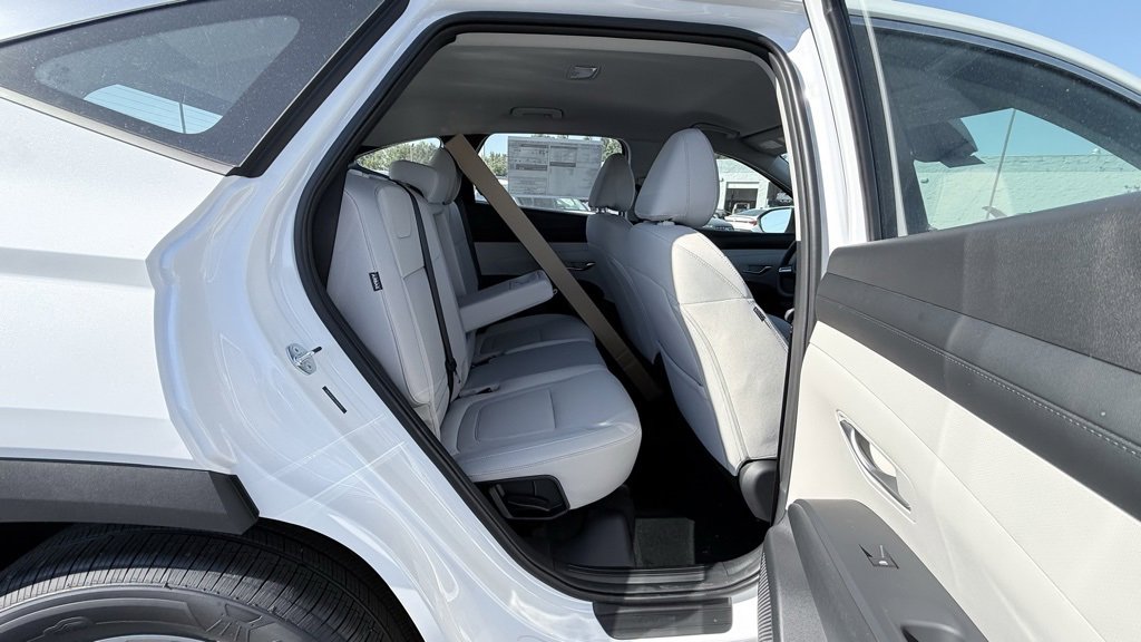 New 2026 Hyundai Tucson SE image 17