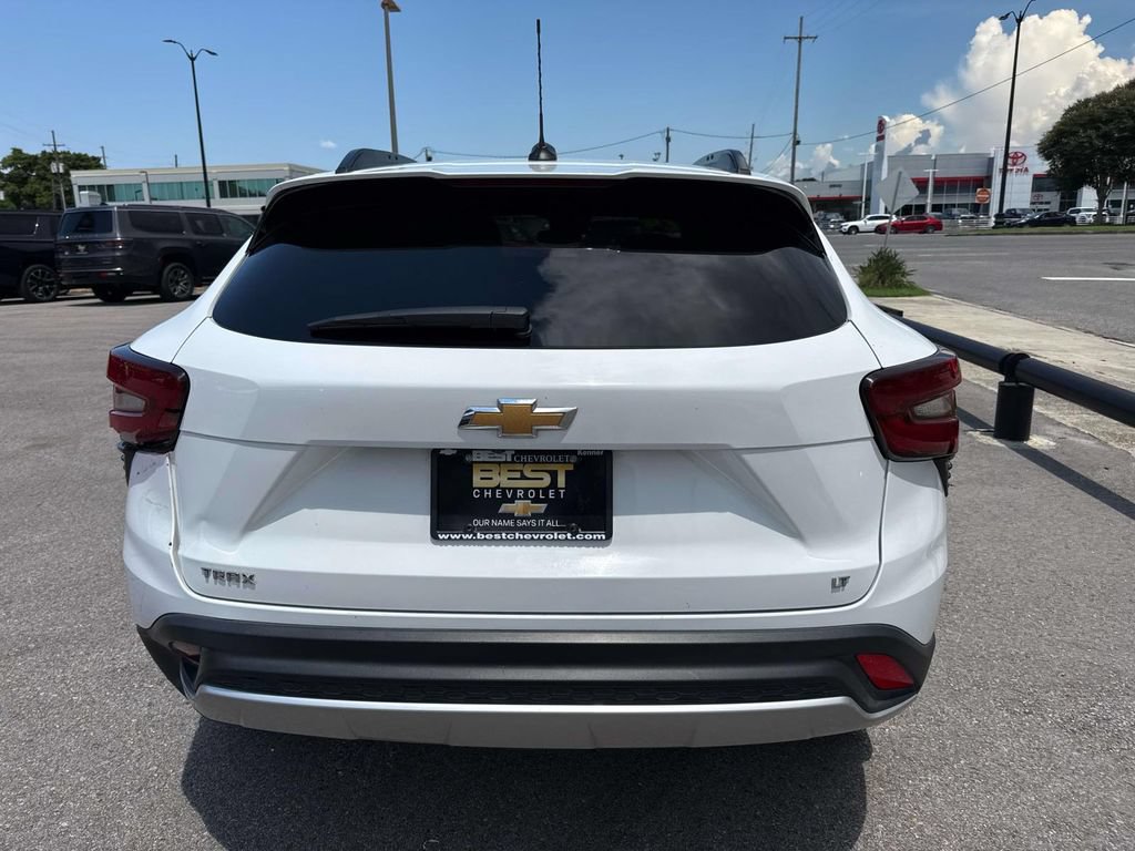Used 2024 Chevrolet Trax LT FWD image 5