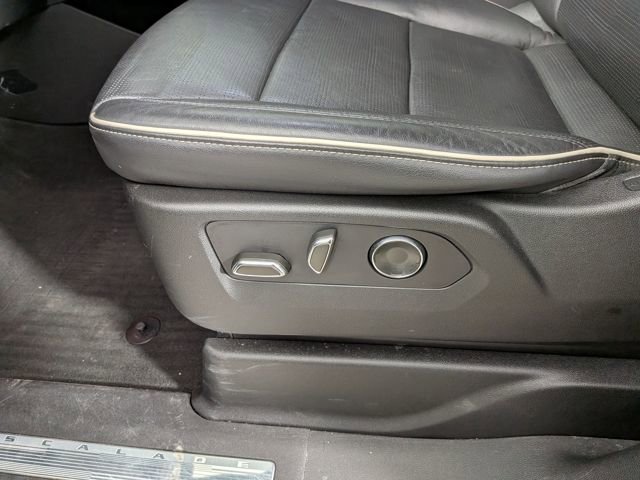 Used 2021 Cadillac Escalade Sport image 16