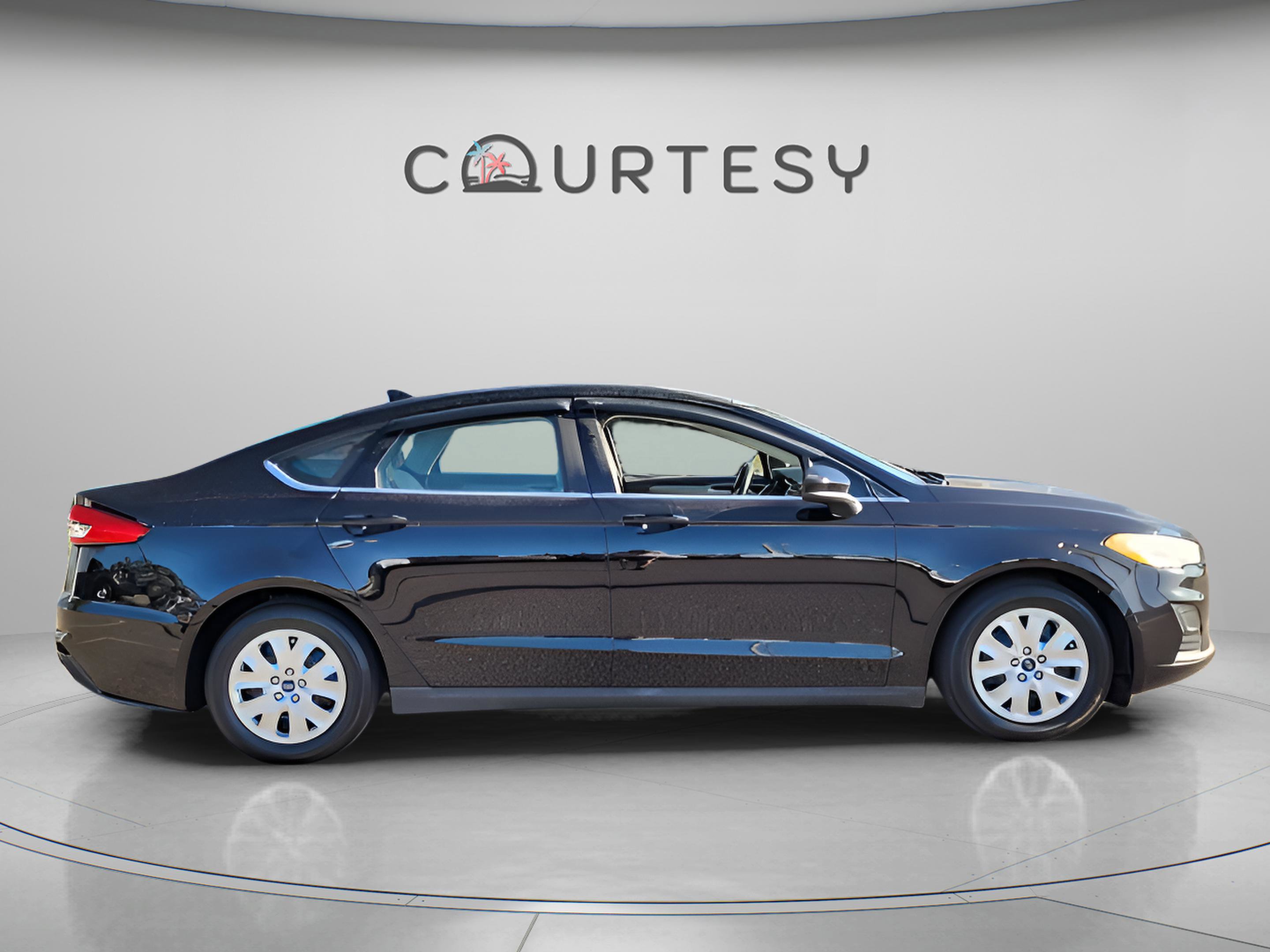 Used 2020 Ford Fusion S image 6