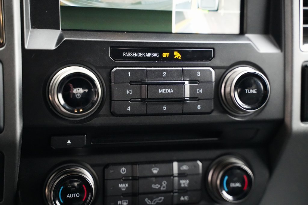 Used 2018 Ford F150 Raptor w/ Equipment Group 802A Luxury image 34