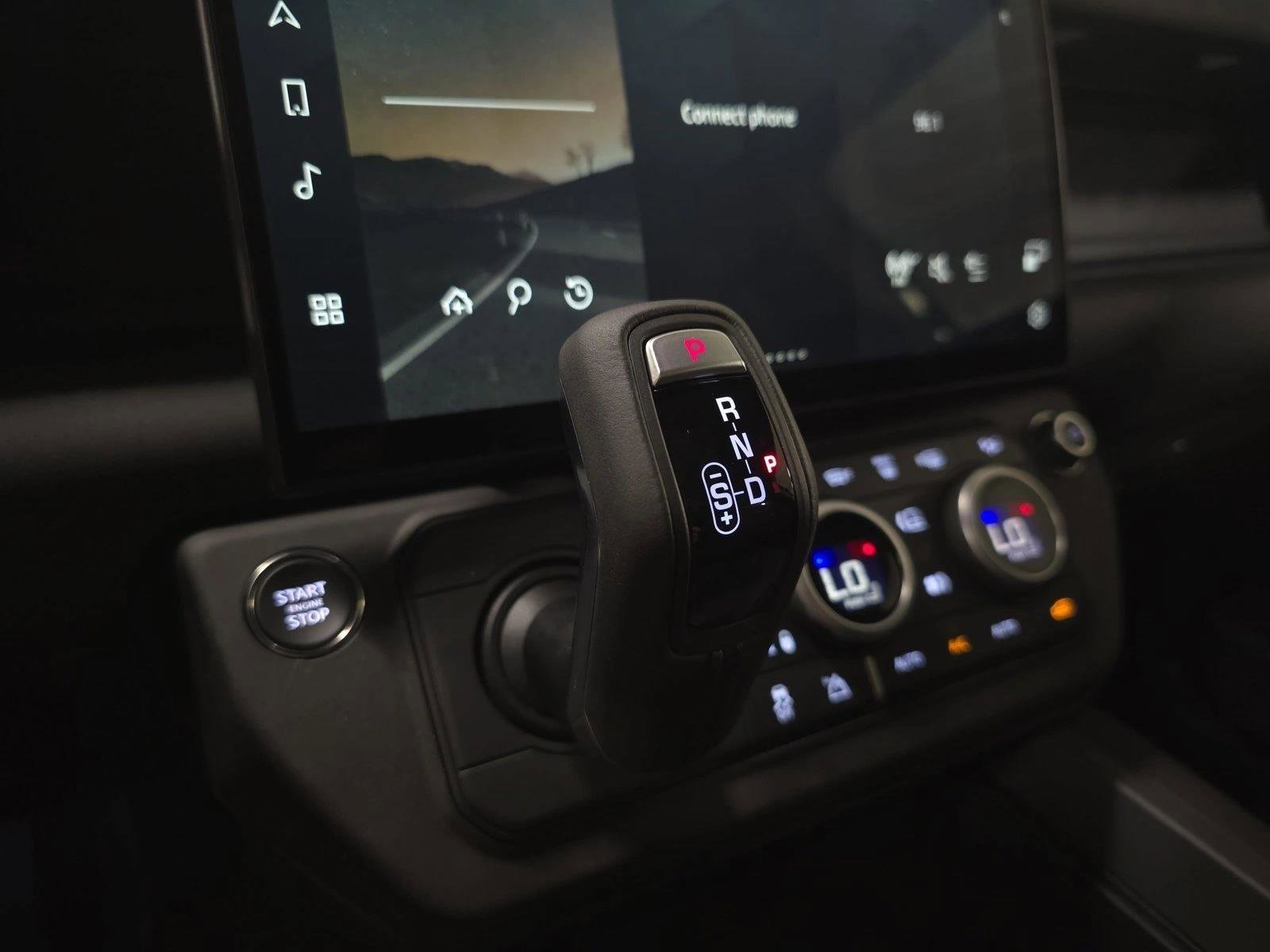 New 2026 Land Rover Defender 110 S AWD/4WD image 23
