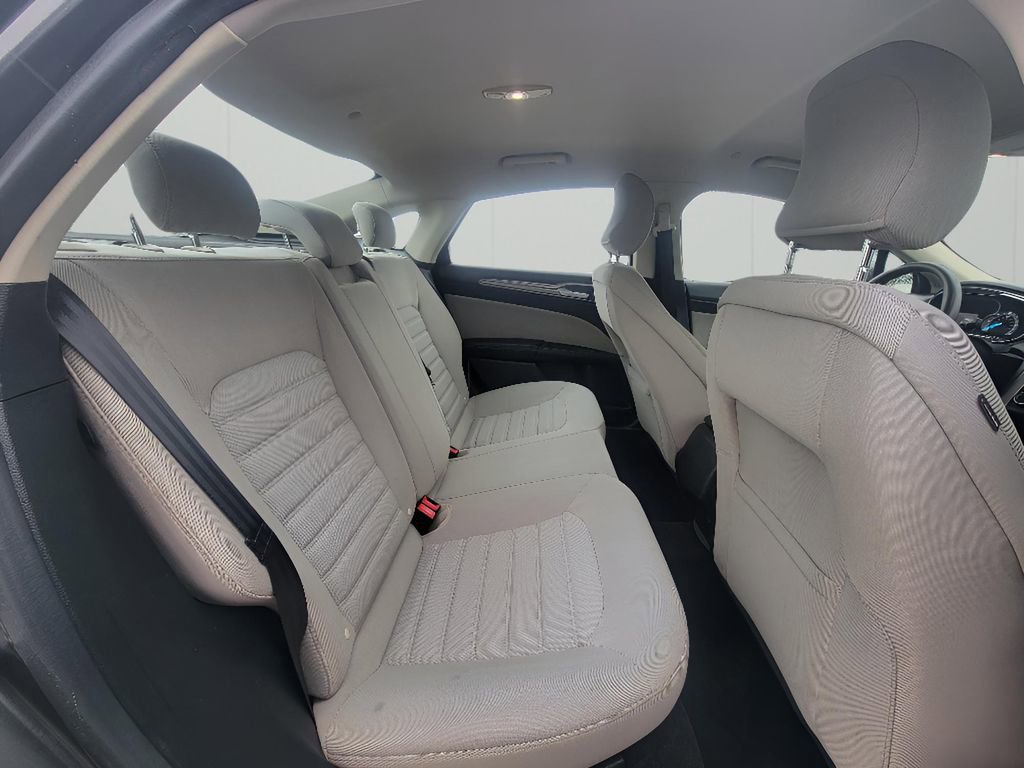 Used 2017 Ford Fusion S image 28