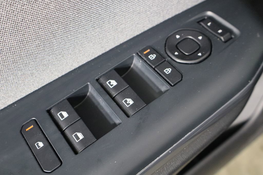 Used 2025 Kia K4 EX image 22