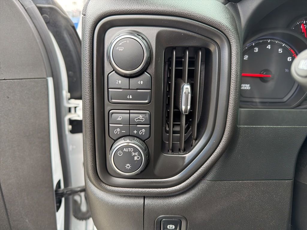 Certified 2024 Chevrolet Silverado 2500 Custom w/ Custom Value Package image 20